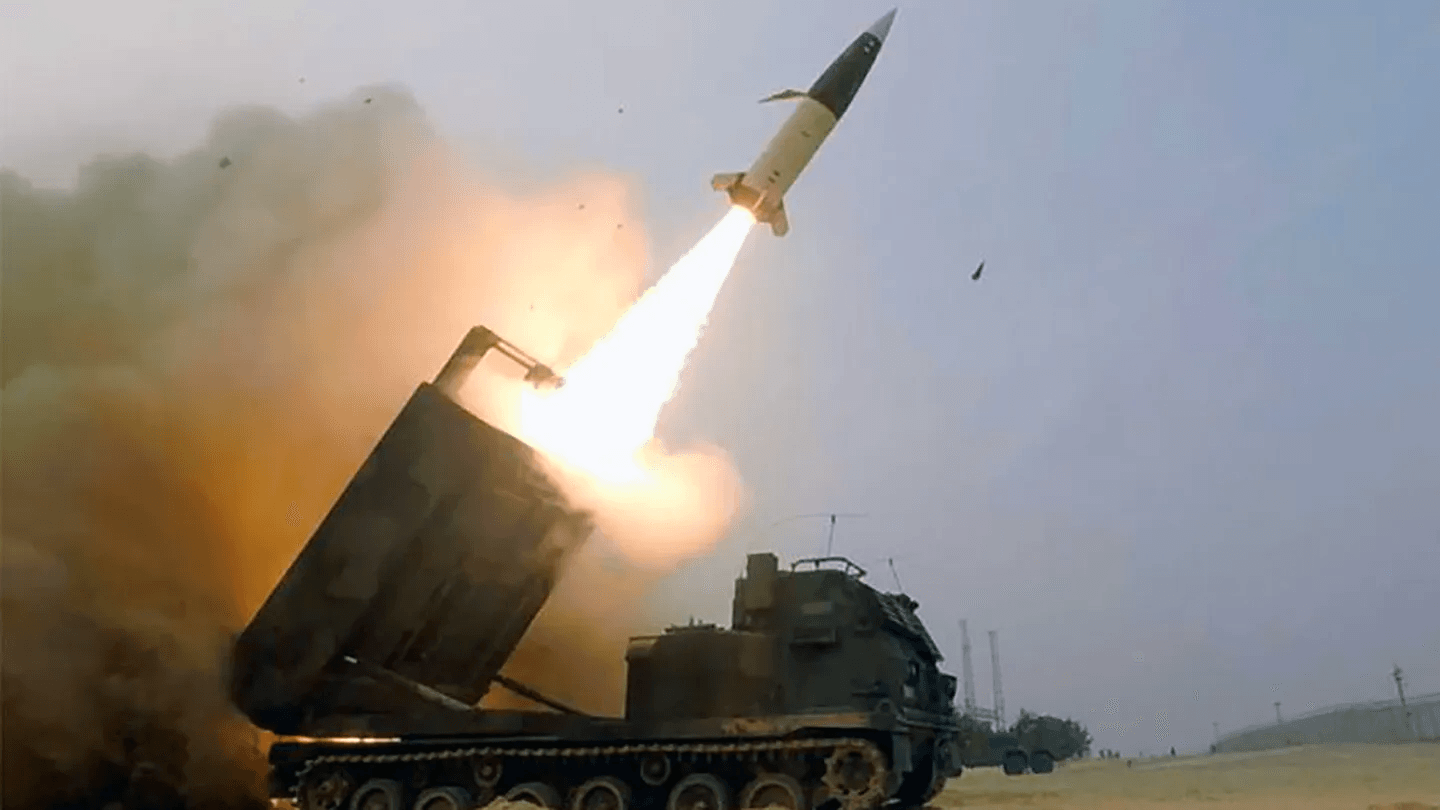 Украина атаковала ракетами ATACMS аэродром в Курской области